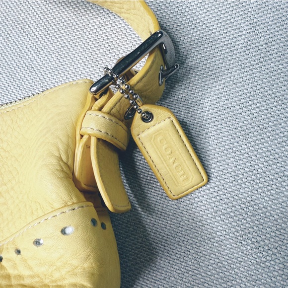 Coach Hamilton Baby Yellow Pebbled Leather Shoulder Bag Purse w/ Tassel Y2K - Picture 9 of 13